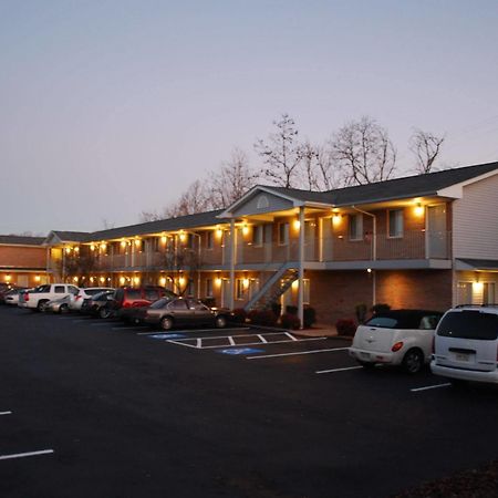 Affordable Corporate Suites Of Lynchburg Luaran gambar