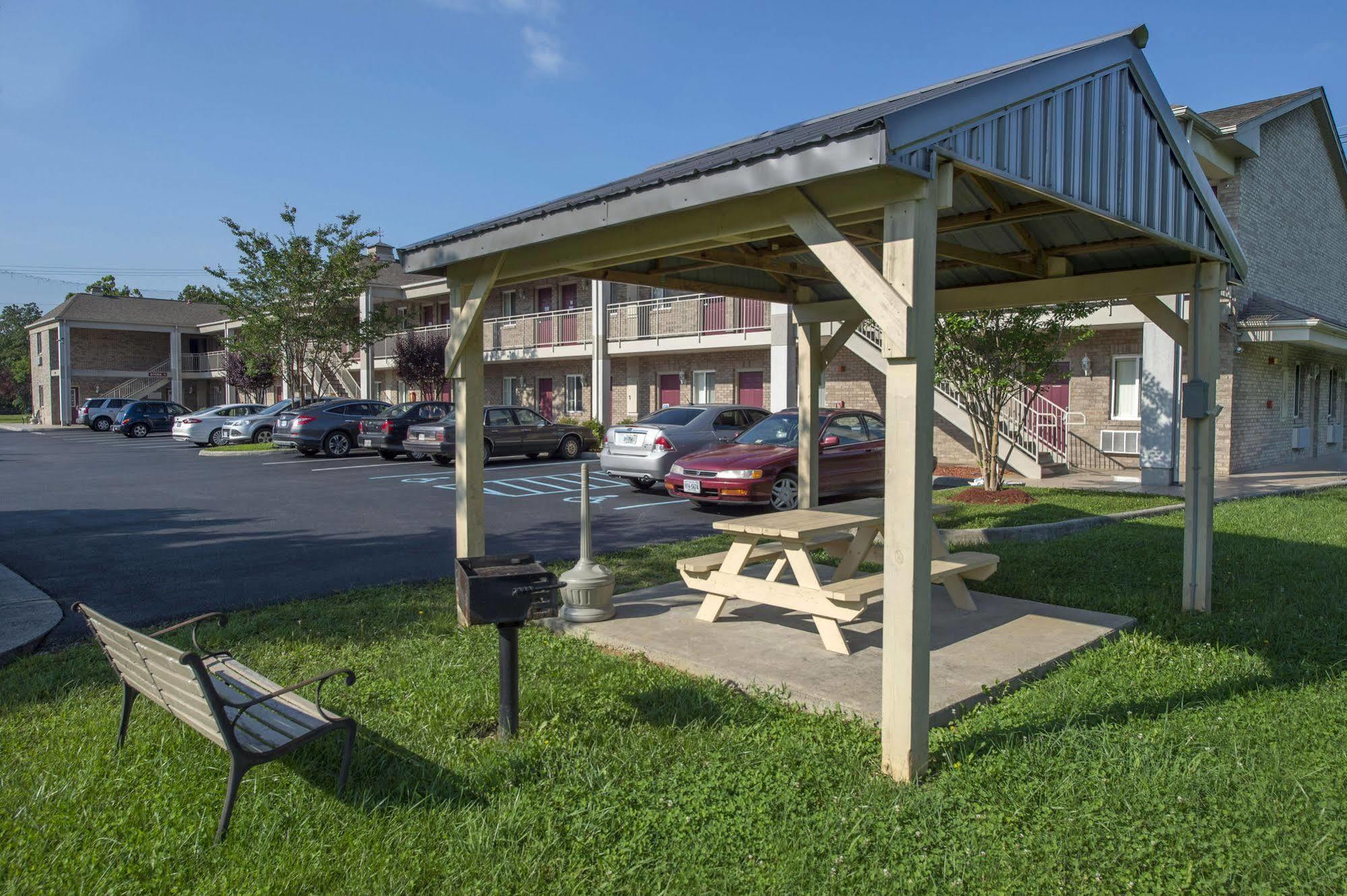 Affordable Corporate Suites Of Lynchburg Luaran gambar